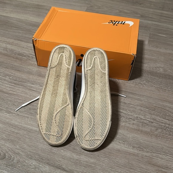 Nike Blazer Mid ‘77 Vintage Shoes - Picture 6 of 8